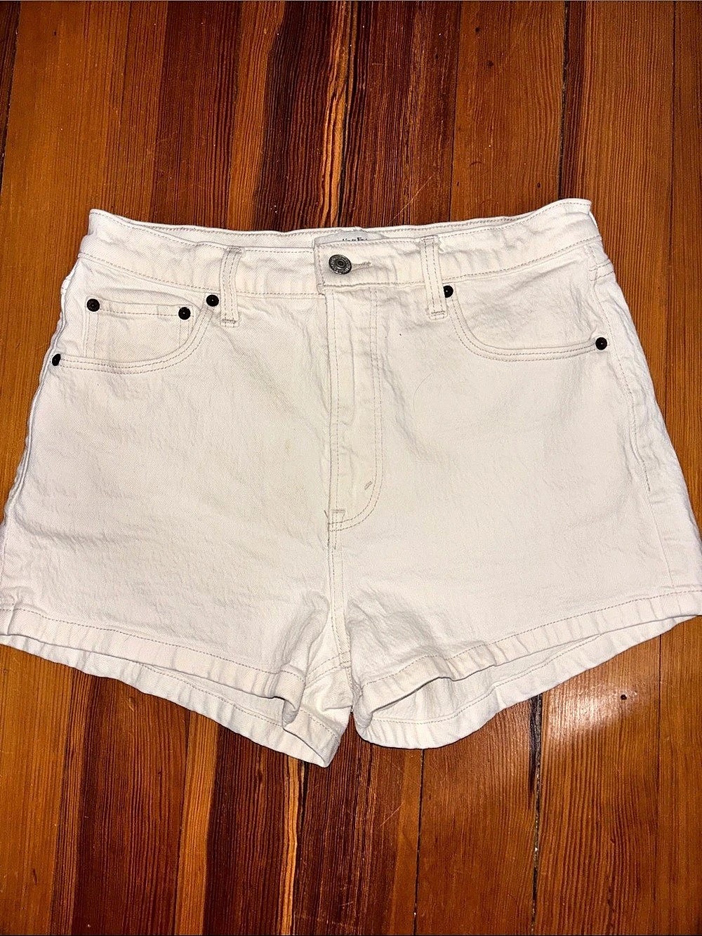 Abercrombie & Fitch The Mom Short High Rise Jean Shorts Waist 29